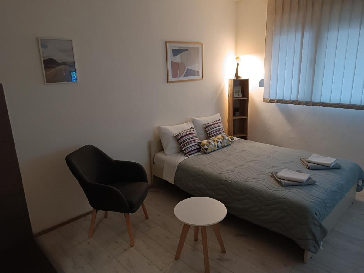 Sleep&Go Apartment เบลเกรด ภายนอก รูปภาพ